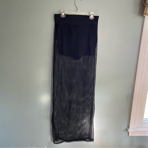 NWOT Fishnet Maxi Skirt With Built In Shorts - Picture 3 of 9